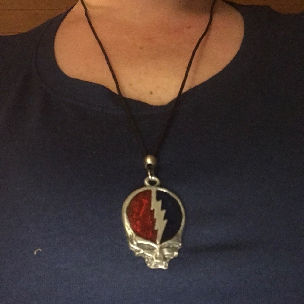 New, Grateful Dead skull necklace